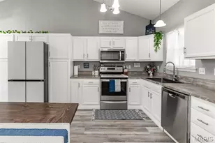 17 Concord Dr, Crystal City, MO 63019 - Photo 9