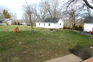 397 Whispering Forest Ln, Pacific, MO 63069 - Photo 5