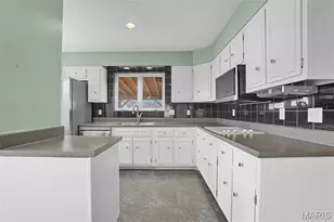 12934 Ballantine Ct, Saint Louis, MO 63146 - Photo 11