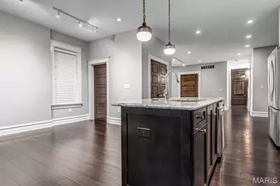 1041-1043 S Taylor Avenue, Saint Louis, MO 63110 - Photo 5