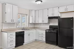 1202 Laredo Ave, Saint Louis, MO 63138 - Photo 7