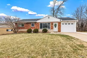 8815 Glen Rose Dr, Saint Louis, MO 63126 - Photo 1