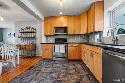 8815 Glen Rose Drive, Saint Louis, MO 63126 - Photo 13