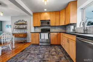 8815 Glen Rose Dr, Saint Louis, MO 63126 - Photo 13