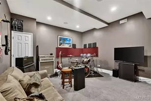 10349 Bauer Rd, Saint Louis, MO 63128 - Photo 57