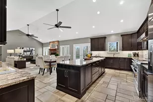 10349 Bauer Rd, Saint Louis, MO 63128 - Photo 25