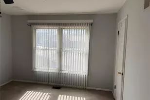 12303 White Cap Ln, Florissant, MO 63033 - Photo 9