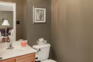 291 Montclair Tower Dr, Saint Charles, MO 63303 - Photo 21