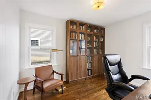 621 Meadowridge Ln, Kirkwood, MO 63122 - Photo 7