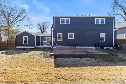 621 Meadowridge Lane, Kirkwood, MO 63122 - Photo 15