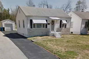 4332 St Leo Ln, Saint Ann, MO 63074 - Photo 1