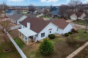 3315 Silvertrail Dr, Saint Charles, MO 63301 - Photo 37