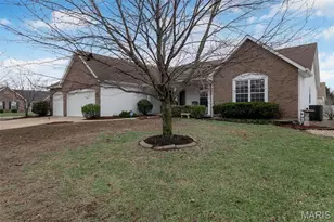 3315 Silvertrail Dr, Saint Charles, MO 63301 - Photo 33