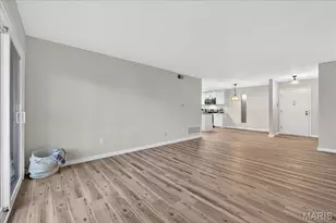 1400 Heritage Landing, Saint Charles, MO 63303 - Photo 15