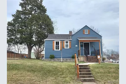 1200 N Benton Avenue, Saint Charles, MO 63301 - Photo 1