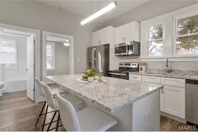 1200 N Benton Avenue, Saint Charles, MO 63301 - Photo 5