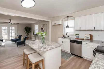 4048 Buckley Road, Mehlville, MO 63125 - Photo 9