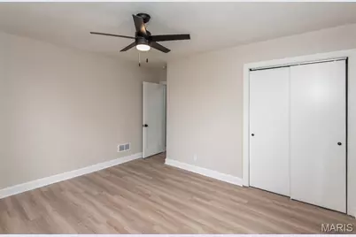 4048 Buckley Road, Mehlville, MO 63125 - Photo 19