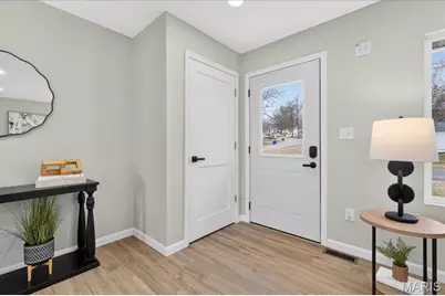 3218 Krem Avenue, Saint Louis, MO 63074 - Photo 9