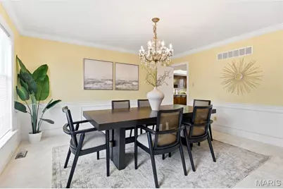 94 Meadowbrook Country Club Estate, Ballwin, MO 63011 - Photo 5