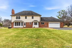 94 Meadowbrook Country Club Estate, Ballwin, MO 63011 - Photo 21