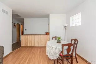 8408 Hawkesbury Dr, Saint Louis, MO 63121 - Photo 9