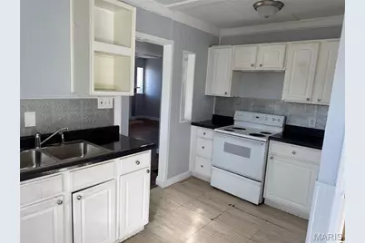 6203 Dardanella Avenue, Normandy, MO 63121 - Photo 5