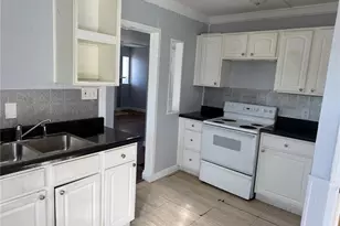 6203 Dardanella Ave, Normandy, MO 63121 - Photo 5