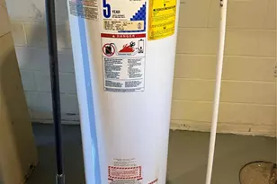 6203 Dardanella Ave, Normandy, MO 63121 - Photo 13