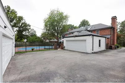 39 Willow Hill Road, Ladue, MO 63124 - Photo 3