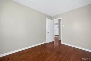 10592 Clarendon Ave, Saint Louis, MO 63114 - Photo 21