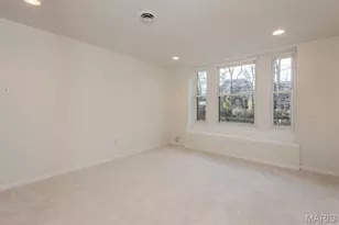 377 N Taylor Ave, Saint Louis, MO 63108 - Photo 33