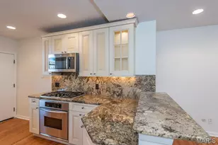 377 N Taylor Ave, Saint Louis, MO 63108 - Photo 7