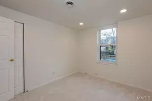 377 N Taylor Ave, Saint Louis, MO 63108 - Photo 27