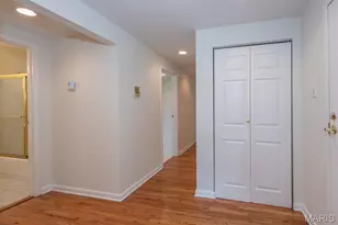 377 N Taylor Ave, Saint Louis, MO 63108 - Photo 25