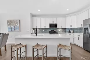 8020 Cotswald Trl, Cottleville, MO 63304 - Photo 5