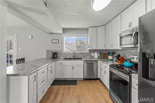 11811 Seven Hills Dr, Florissant, MO 63033 - Photo 11