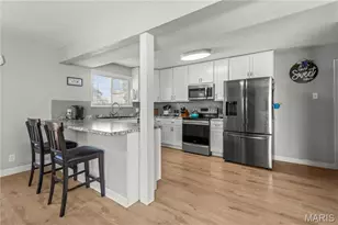 11811 Seven Hills Dr, Florissant, MO 63033 - Photo 9