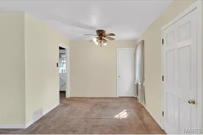 1 Wescott Drive, Florissant, MO 63031 - Photo 7