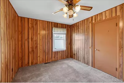 1 Wescott Drive, Florissant, MO 63031 - Photo 15