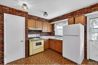 1 Wescott Drive, Florissant, MO 63031 - Photo 13