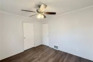 405 W 9th St, Hermann, MO 65041 - Photo 33