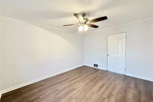 405 W 9th St, Hermann, MO 65041 - Photo 31