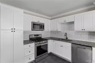 725 Pelican Ln, Florissant, MO 63031 - Photo 13