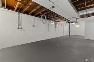 725 Pelican Ln, Florissant, MO 63031 - Photo 41