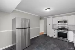 725 Pelican Ln, Florissant, MO 63031 - Photo 11