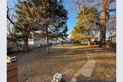 6935 Pernod Avenue, Saint Louis, MO 63139 - Photo 17