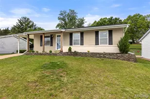 669 Green Hedge Dr, Fenton, MO 63026 - Photo 3