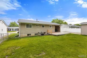 669 Green Hedge Dr, Fenton, MO 63026 - Photo 31