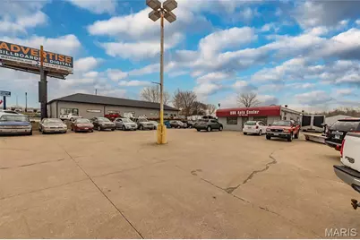 4516 S St Peters Parkway, Saint Charles, MO 63304 - Photo 11